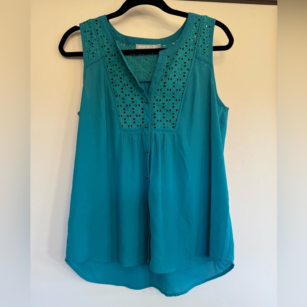 Daniel Rainn Top